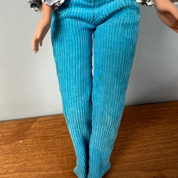 Y2K Barbie Doll & Cowboy Outfit - Picture 4 of 8